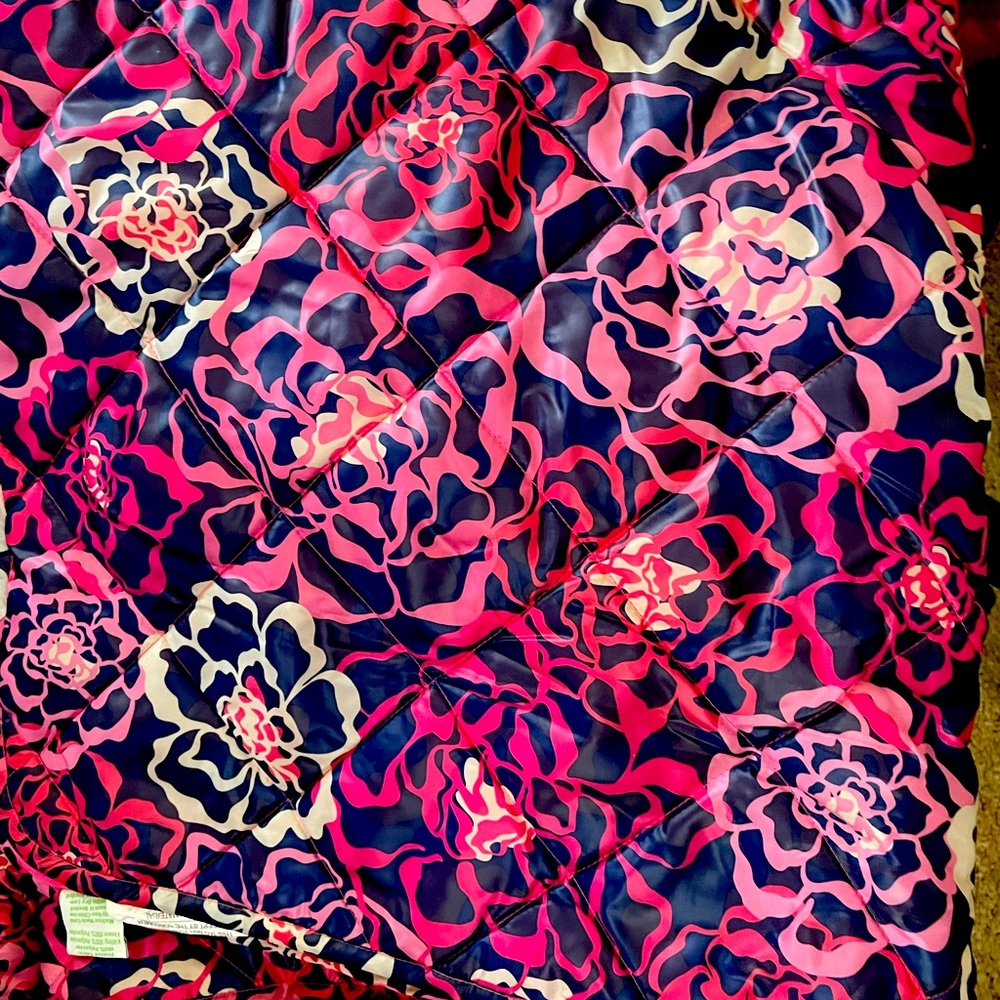 Vera Bradley quilted picnic blanket.